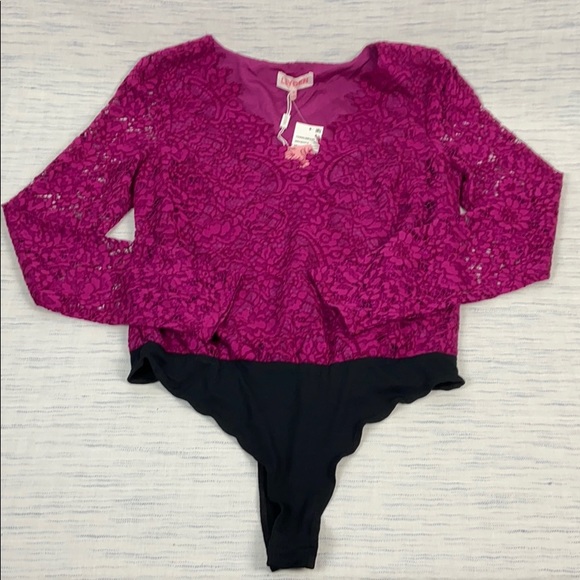 LEYDEN Lace Bodysuit in Magenta Sz Medium - Picture 2 of 5
